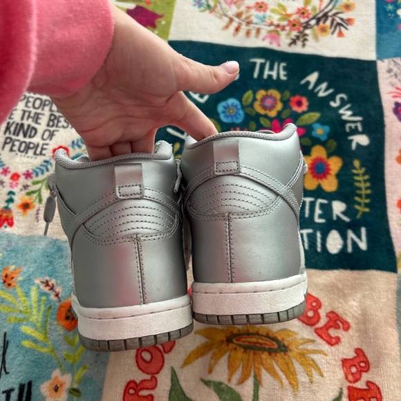 Nike Dunk High Silver - Size 7 - Picture 3 of 8